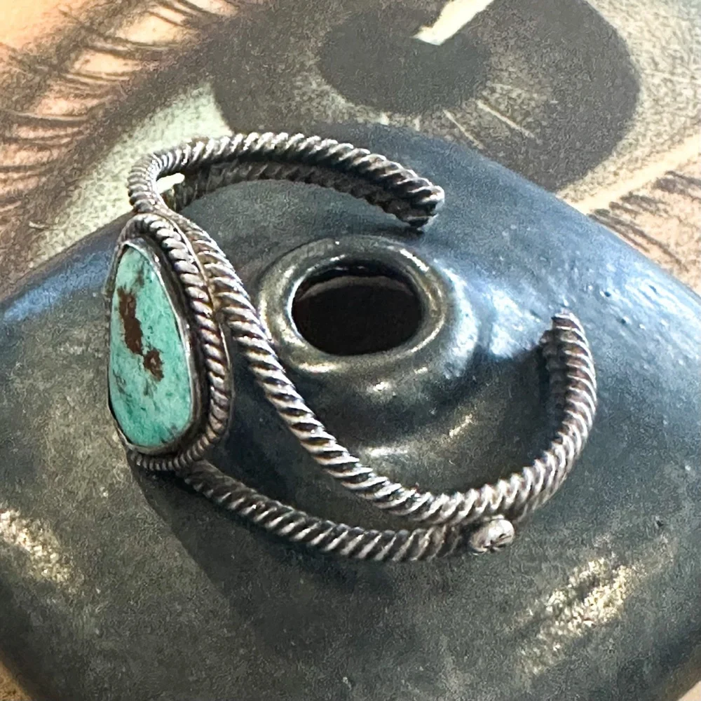 Vintage Old Pawn Sterling Silver Cuff Bracelet with Natural Turquoise - Picture 7 of 8